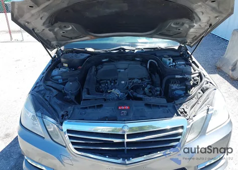 2013 Mercedes-Benz E 350 z USA, uszkodzony, nr VIN WDDHF5KB0DA742160